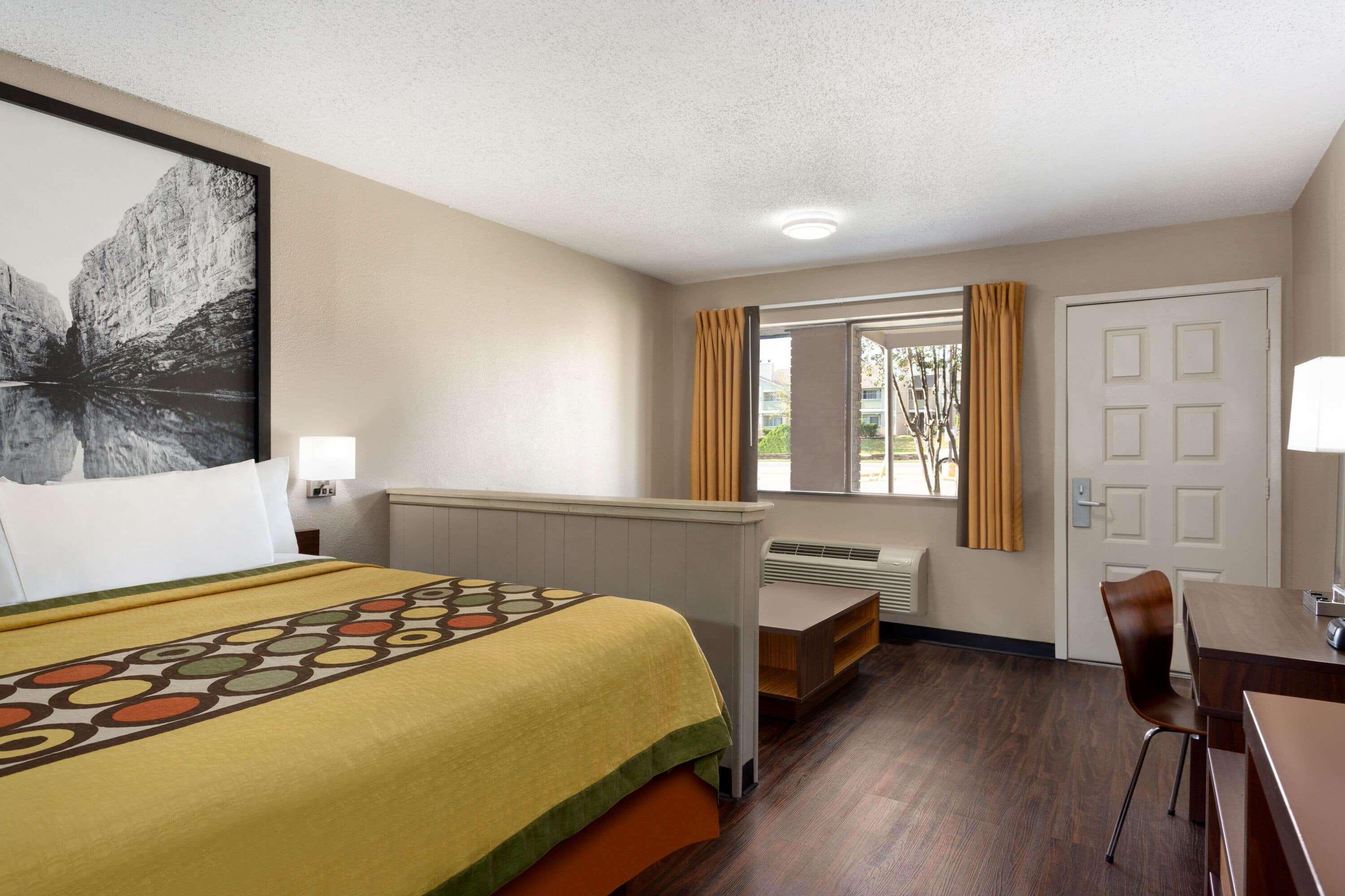 Super 8 By Wyndham Universal City Εξωτερικό φωτογραφία